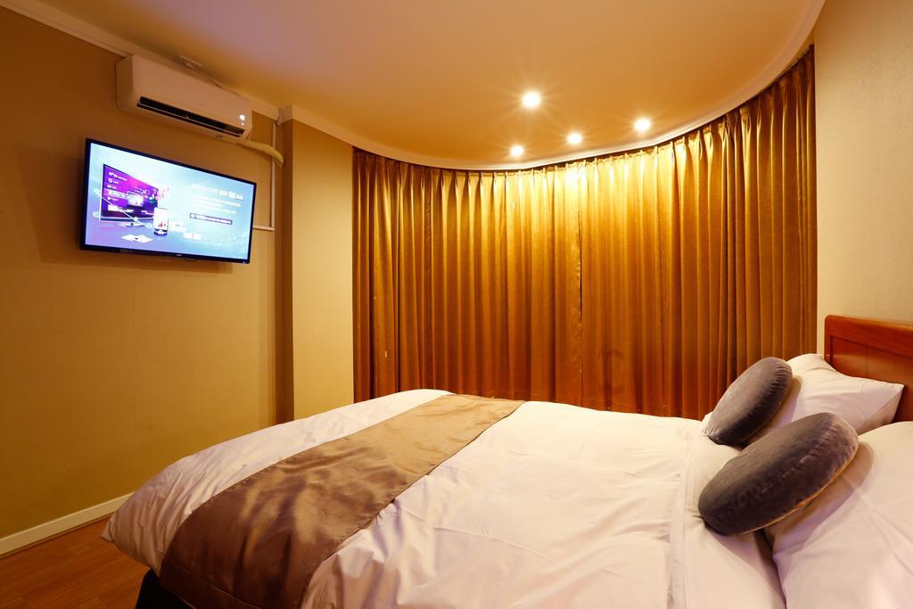 Anmyeondo Plaza Hotel Taean Esterno foto