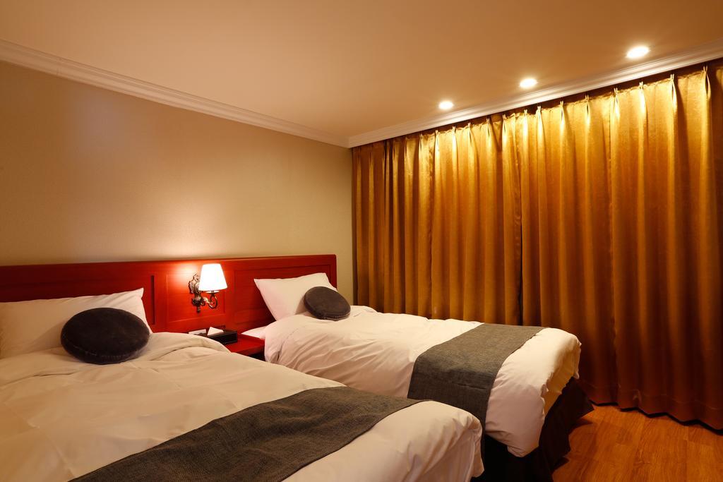 Anmyeondo Plaza Hotel Taean Esterno foto