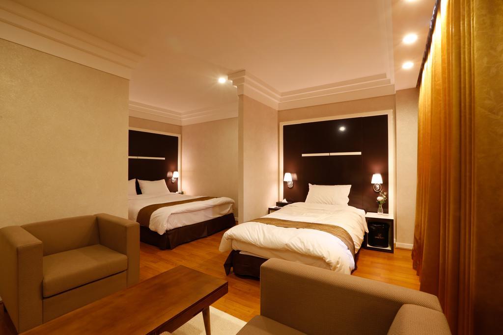 Anmyeondo Plaza Hotel Taean Esterno foto